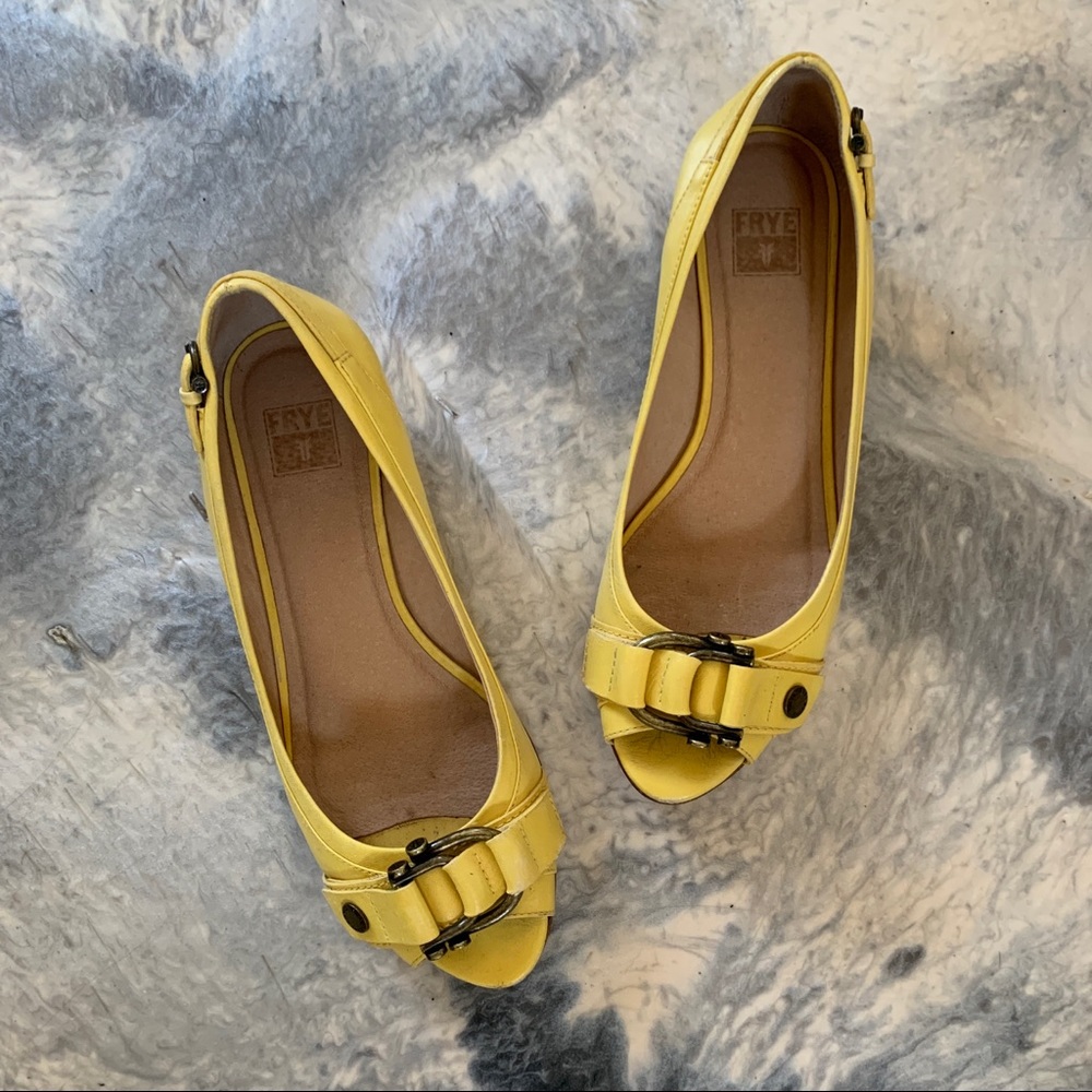 Frye Wedges Buckled Peep-Toe Leather Flats